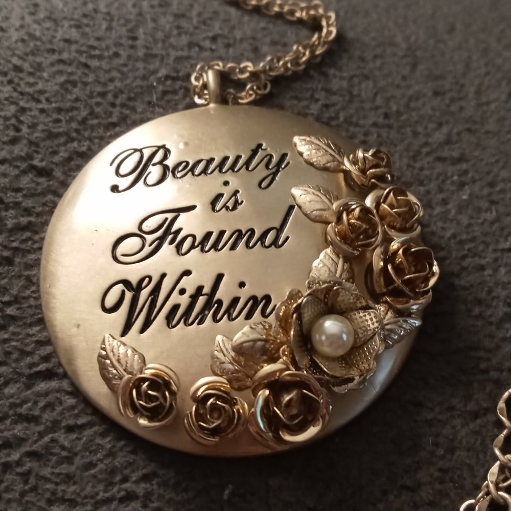 danielle nicole necklace